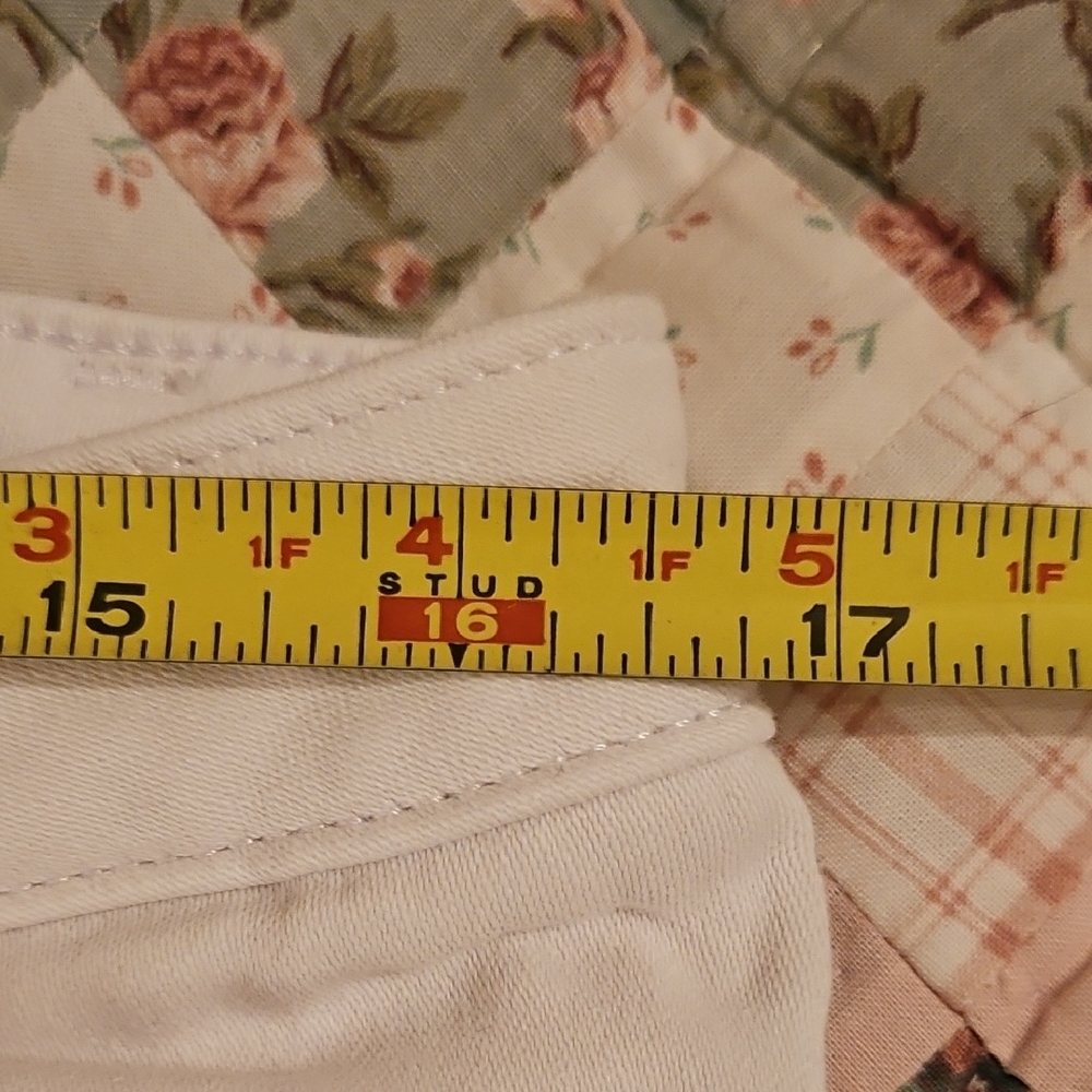 Michael Kors Izzy Skinny White Jeans - Picture 8 of 10